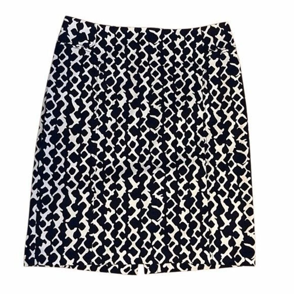 New York & Company Black and White Patterned Skirt- size 4